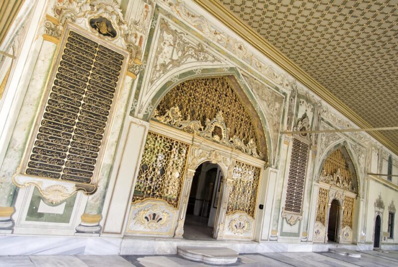 Istanbul: Best City Highlights Guided Tour with Tukish Lunch - The Food and Cultural Experience