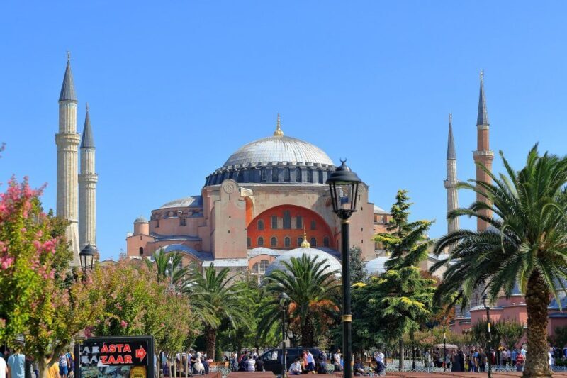 Istanbul: Blue Mosque, Hagia Sophia, Basilica Cistern Tour - Wrapping Up at the Grand Bazaar
