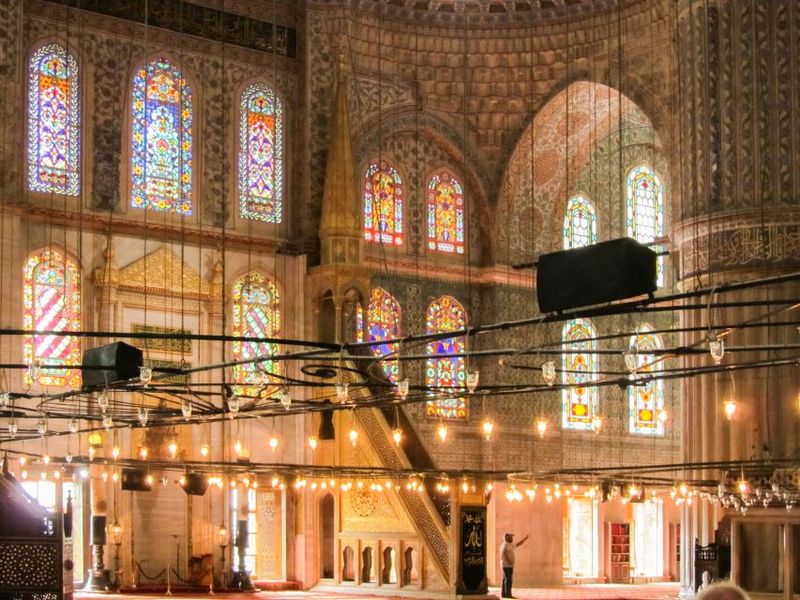 Istanbul: Blue Mosque & Hagia Sophia Guided Tour w/ Tickets - Small-Group Comfort and Headsets That Save Your Neck