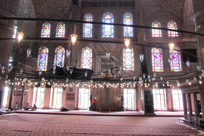 Istanbul: Blue Mosque & Hagia Sophia Small-Group Tour with ticket - Stop 3: Hagia Sophia Grand Mosque (the Big One)