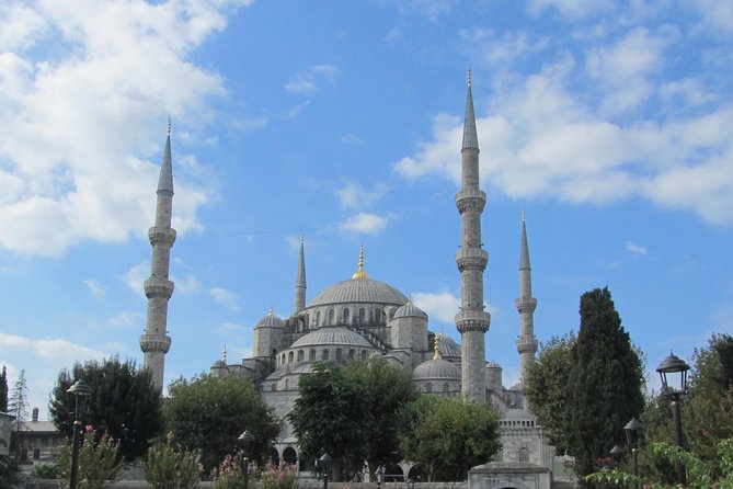 Istanbul: Blue Mosque & Hagia Sophia Small-Group Tour with ticket - Stop 4: Hippodrome Quick Look (Free, but Still Worth It)