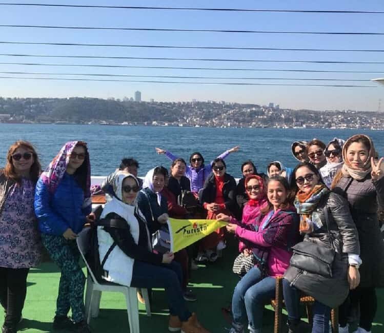 Istanbul: Bosphorus and Golden Horn Boat Tour with Guide - Key Points