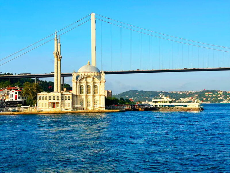 Istanbul: Bosphorus and Golden Horn Sunset Yacht Cruise - Who Will Enjoy This Tour?