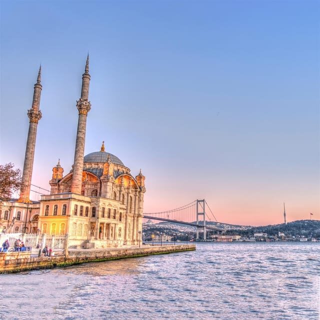 Istanbul: Bosphorus Cruise from Europe or Asia & Audio Guide - FAQ