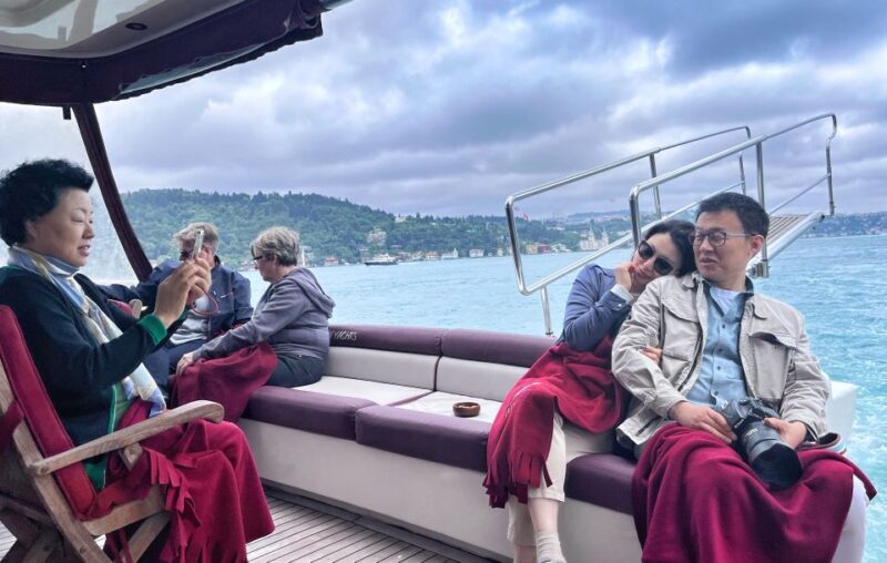 Istanbul: Bosphorus Cruise with Stopover on the Asian Side - Who Would Enjoy This Tour Most?