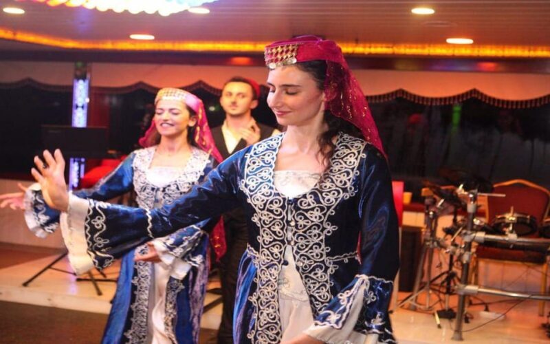 Istanbul: Bosphorus Dinner Cruise with Entertainment - What You Can Expect on the Bosphorus Dinner Cruise