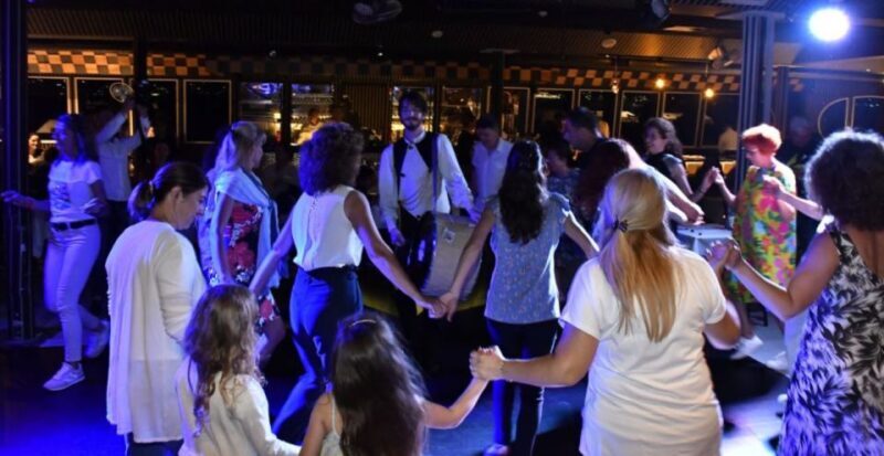 Istanbul: Bosphorus Dinner Cruise with Private Table & Show - What Reviewers Say