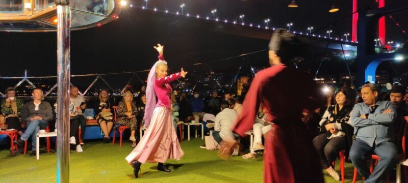 Istanbul: Bosphorus Dinner Cruise with Turkish Night Show - Key Points