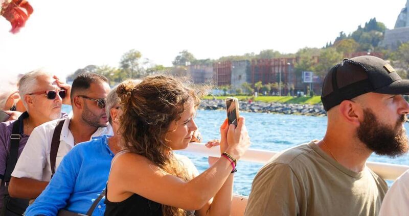 Istanbul: Bosphorus & Golden Horn Cruise Daytime or Sunset - Who Is This Tour Best For?