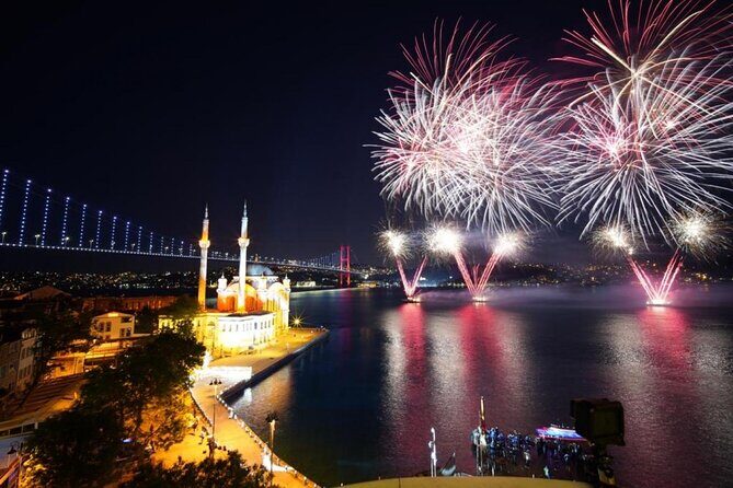 Istanbul Bosphorus New Year's Eve Dinner Cruise Party in Istanbul - Istanbul Bosphorus New Years Eve Dinner Cruise Party in Istanbul Review