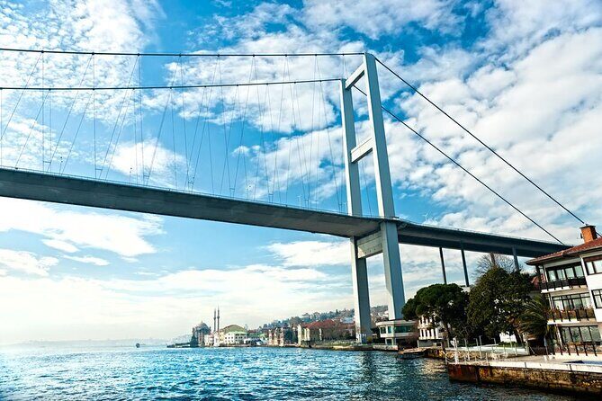 Istanbul Bosphorus Private and All Inclusive Yacht Tour - An Introduction to the Experience