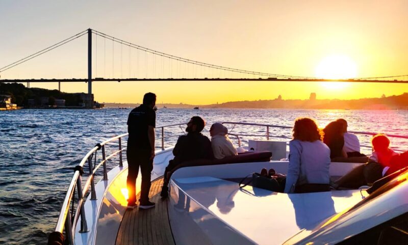 Istanbul: Bosphorus Sunset Yacht Cruise with Live Guide - The Experience Onboard