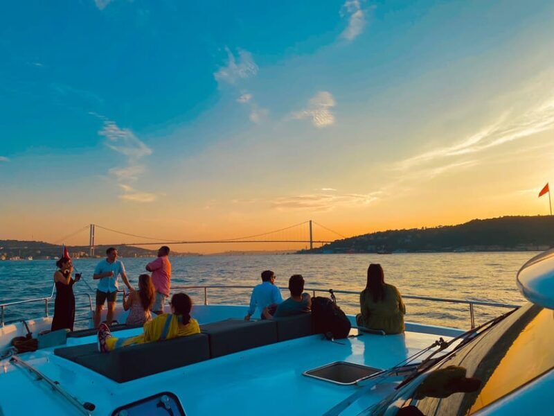Istanbul: Bosphorus Sunset Yacht Cruise with Live Guide - Practicalities and Considerations