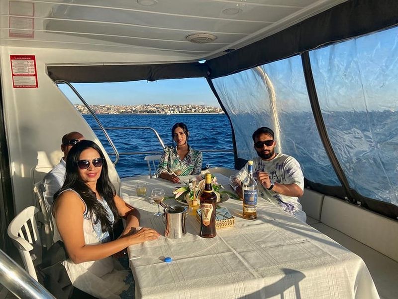 Istanbul: Bosphorus Yacht Cruise at Sunset with Snacks - Boarding the Yacht: Indoor Comfort, Outdoor Decks, and 360° Views