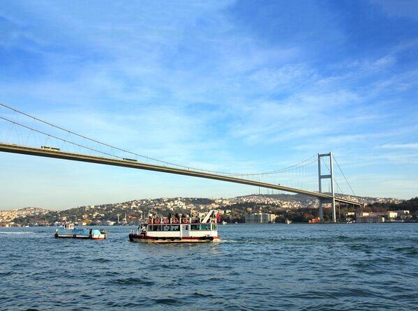 Istanbul Dinner Cruise - Key Points