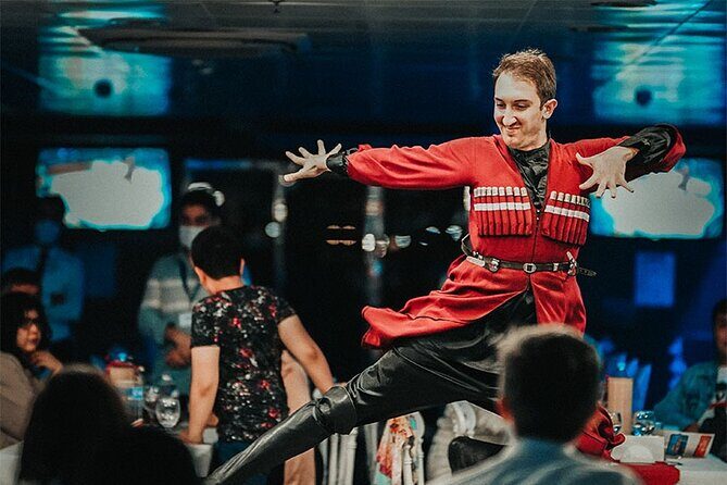 ISTANBUL: Dinner Cruise On The Bosphorus with Turkish night show - A Closer Look at the Experience