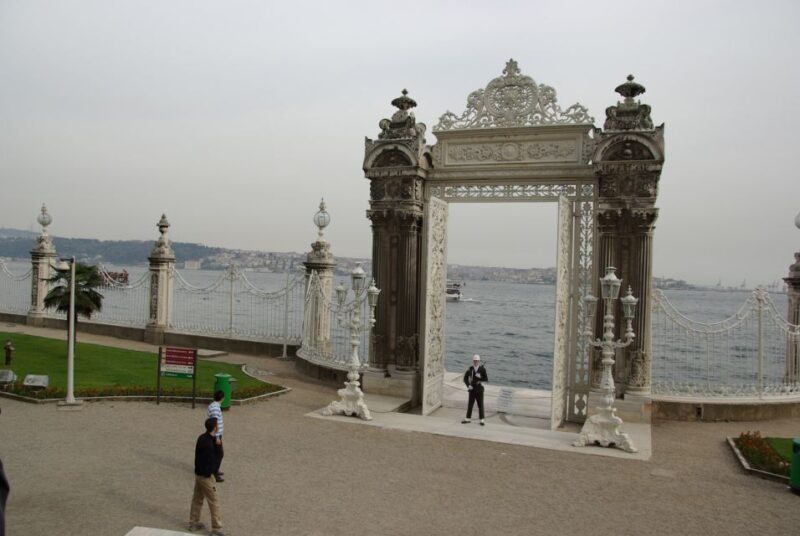 Istanbul: Dolmabahce Palace and Grand Bazaar Tour - FAQ