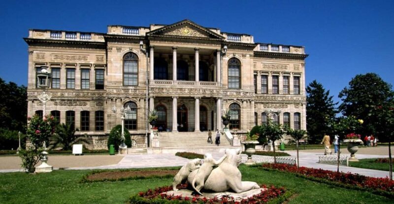 Istanbul: Dolmabahçe Palace and Uskudar Guided Tour - An In-Depth Look at the Tour Experience