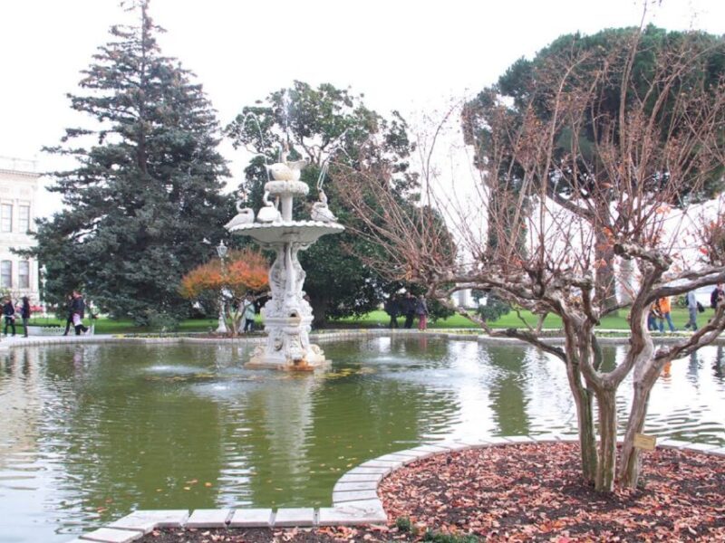 Istanbul: Dolmabahçe Palace and Uskudar Guided Tour - Frequently Asked Questions