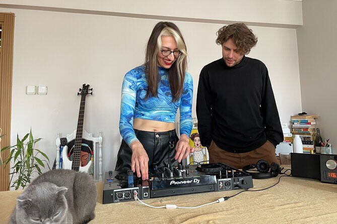 Istanbul Electronic Music and Culture Workshop From Local DJ - The Sum Up