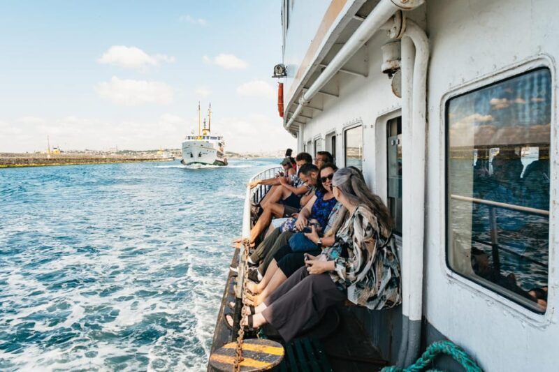 Istanbul: European and Asian Side Guided Foodie Walking Tour - Cross the Bosphorus for a Change of Scene