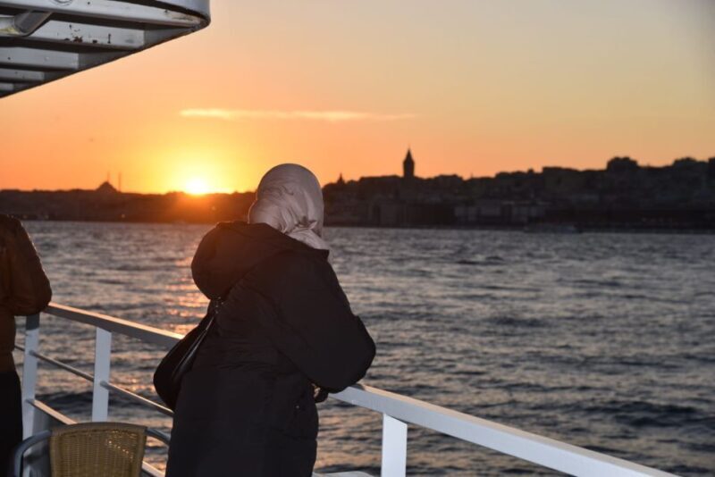 Istanbul: Explore Bosphorous on a Sunset Boat Cruise - Exploring the Bosphorus at Sunset: A Complete Guide to the Istanbul Boat Cruise