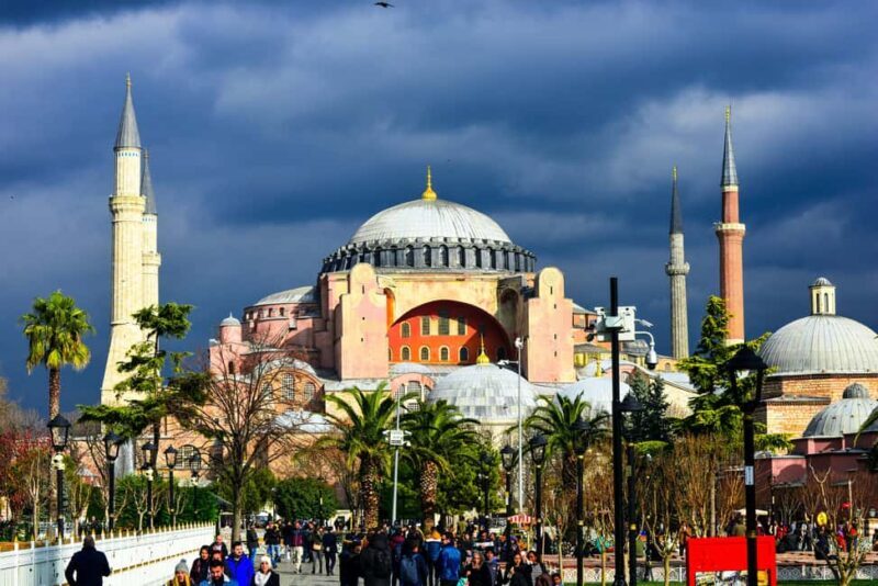 Istanbul Full-Day Historic Tour with Museums, Lunch & Pickup - Key Points