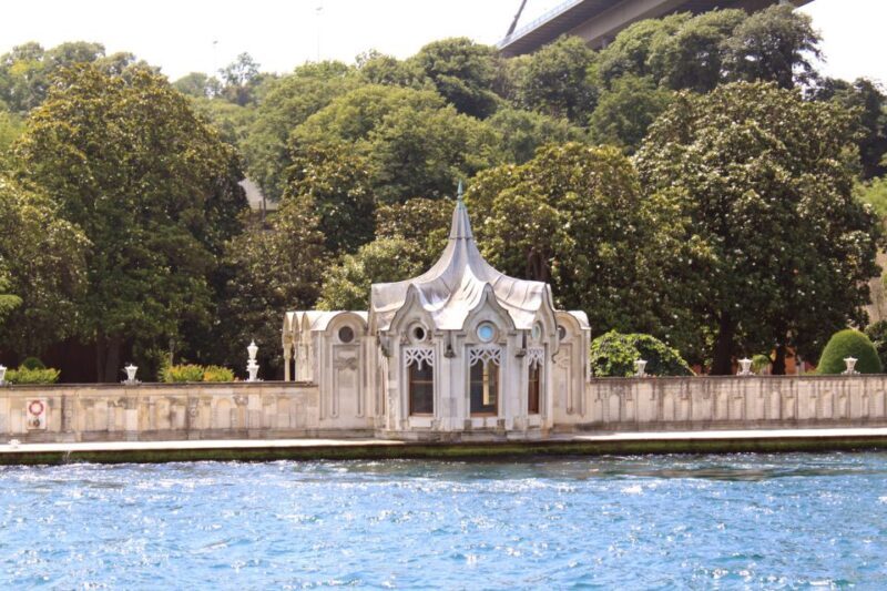 Istanbul: Full-Day Imperial & Asia Small Group Tour - The Experience in Perspective