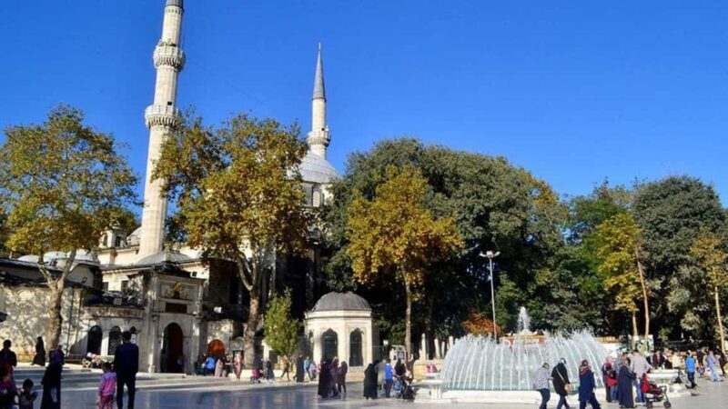 Istanbul: Full Day Islamic Sahaba Tour with Lunch & Transfer - Key Points