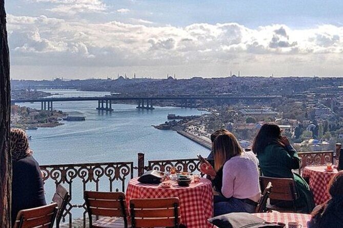 Istanbul Full Day Tour By Bus And Bosphorus Cruise (SL-9) - Crossing the Bosphorus Bridge: Engineering marvel