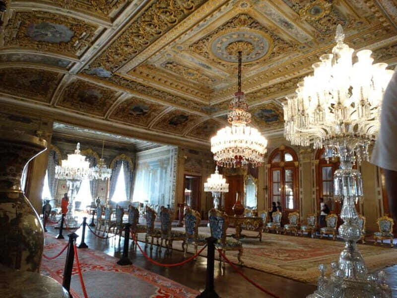 Istanbul: Full-Day Tour with Dolmabahce & Bosphorus Cruise - A Detailed Look at the Tour Experience