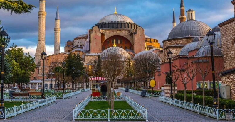 Istanbul: Hagia Sofia, Blue Mosque, and Grand Bazaar Tour - What’s Included and What’s Not