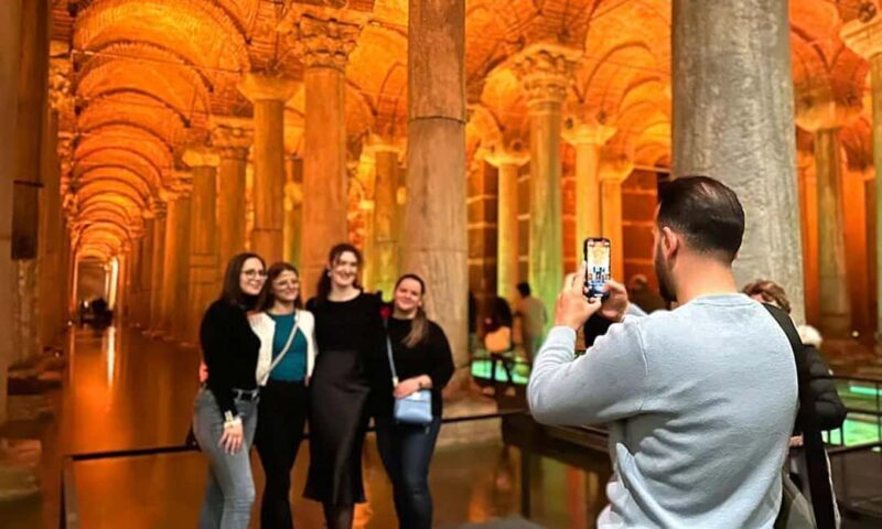 Istanbul: Hagia Sophia, Topkapi & Basilica Cistern Tickets - What This Tour Offers and How It Works