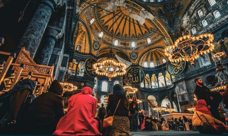 Istanbul: Hagia Sophia, Topkapi & Basilica Cistern Tickets - Who Should Consider This Tour?
