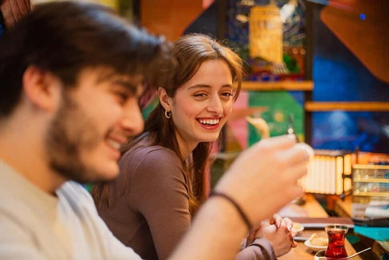 Istanbul: Leather Crafting Workshop with Snacks and Drinks - Snacks, Drinks, and a Relaxed Atmosphere