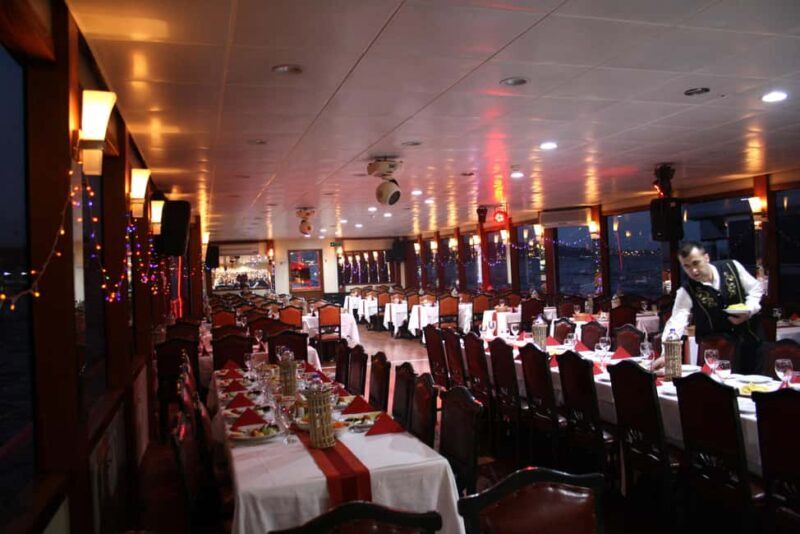 Istanbul: New Year's Eve Bosphorus Cruise with Fireworks - Who Is This Experience Best For?