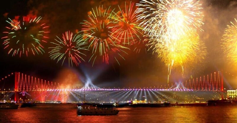 Istanbul: New Year's Eve Cruise Between Two Continents - Punctuality and Logistics