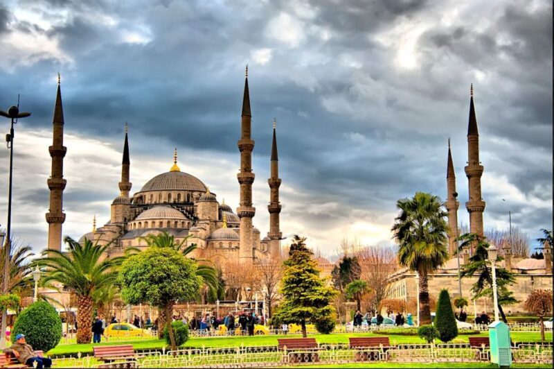 Istanbul: Old City Full-Day Tour with Lunch and Hotel Pickup - Who Should Consider This Tour?