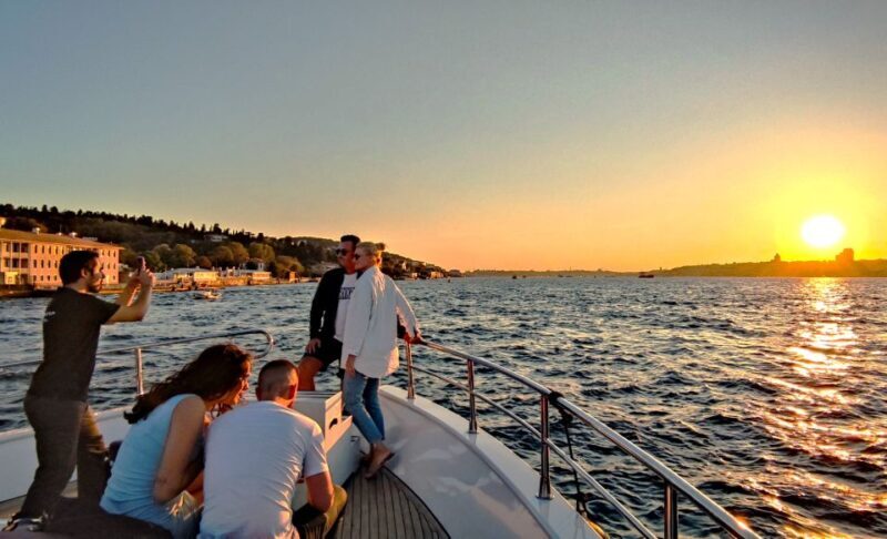 Istanbul: Old City Tour and Luxury Sunset Bosphorus Cruise - Who Will Love This Tour?