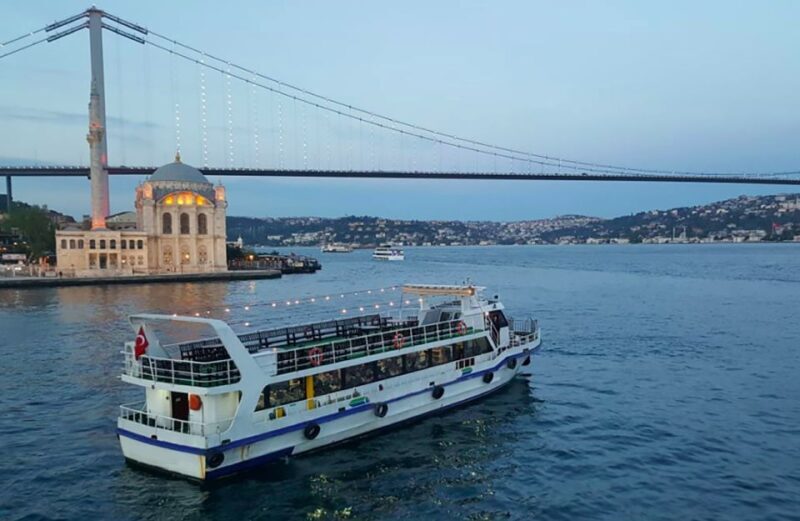 Istanbul: Old Town Highlights Tour & Bosphorus Cruise - The Sum Up