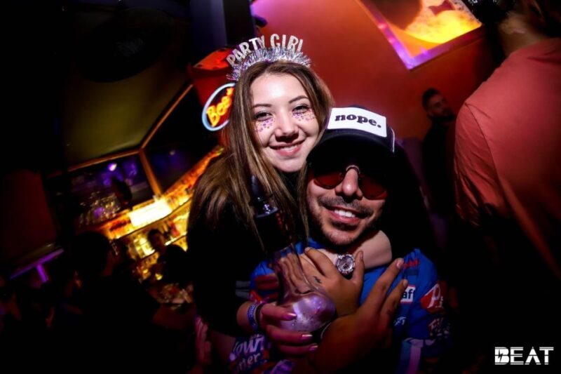 Istanbul: Party Pub Crawl with Party Bus - Key Points