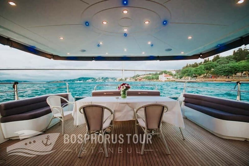 Istanbul: Private Bosphorus Breakfast Cruise on Luxury Yacht - Discovering the Bosphorus by Yacht