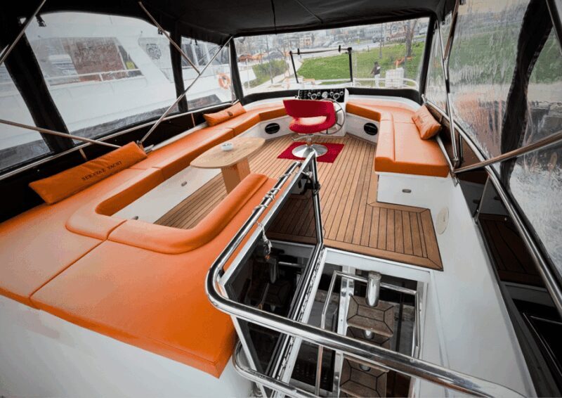 Istanbul: Private Bosphorus Cruise on Luxury Yacht - Who Should Consider This Tour?