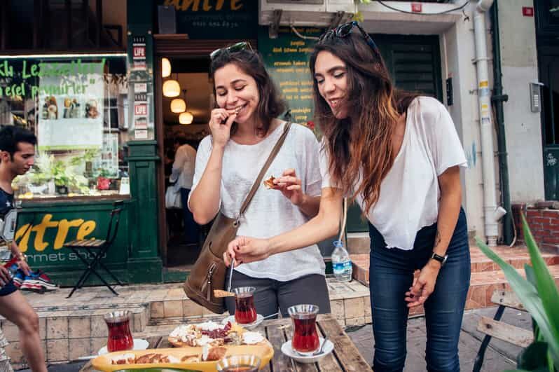 Istanbul: Private Guided Food Tour with 10 Tastings - Is This Tour For You?