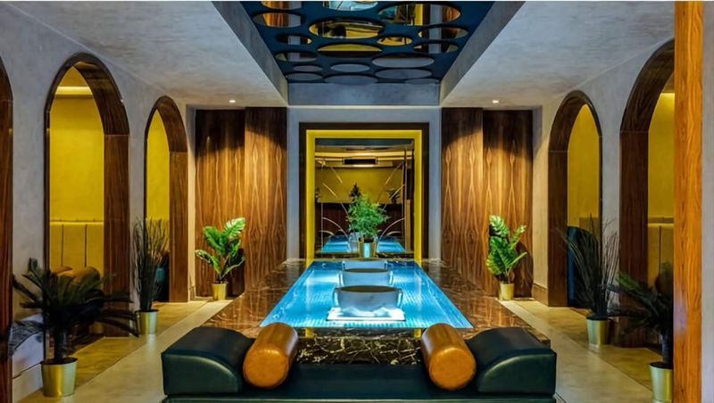 Istanbul: Private Turkish Bath, Massage, and Spa in Old City - Meeting the Staff: English Host/Graeter and Real-World Guidance