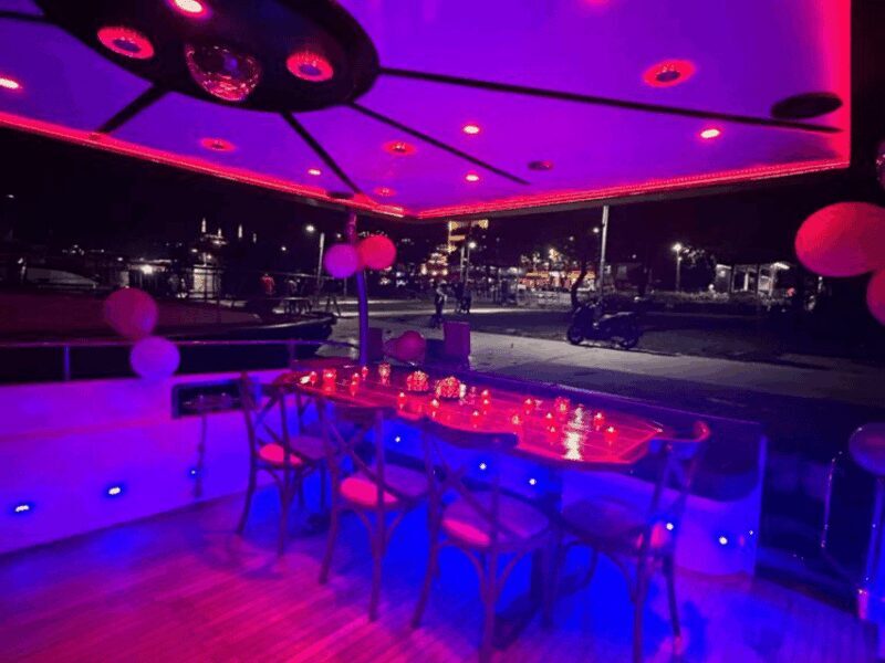 Istanbul: Private Yacht Organization on Bosphorus (14 Meter) - The Experience on the Yacht