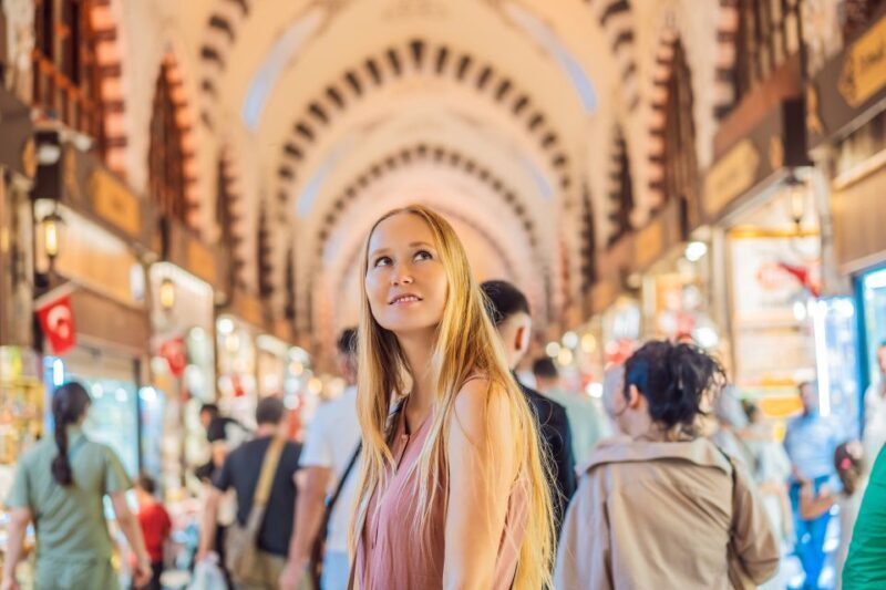 Istanbul: Professional photoshoot at Grand Bazaar - How This Experience Fits Into Your Istanbul Trip