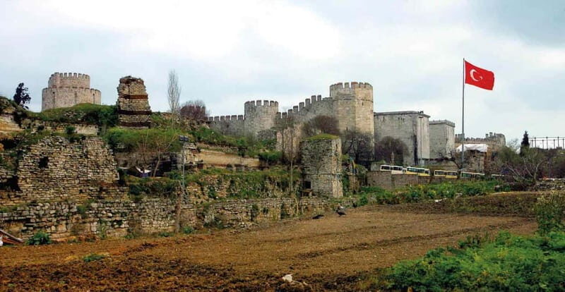 Istanbul: Theodosian Walls and Yedikule Fortress Guided Tour - Who Is This Tour Best For?