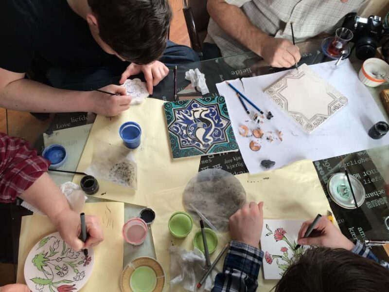 Istanbul: Traditional Turkish Ceramic Art at a Lovely Studio - What Makes This Experience Stand Out?