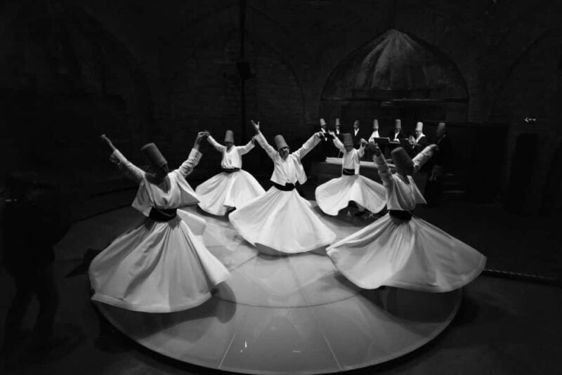 Istanbul: Traditional Whirling Dervishes Near Hagia Sophia - What to Expect from the Whirling Dervish Experience
